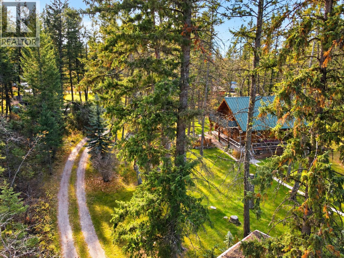 4892 Ogilvey Avenue - 12
