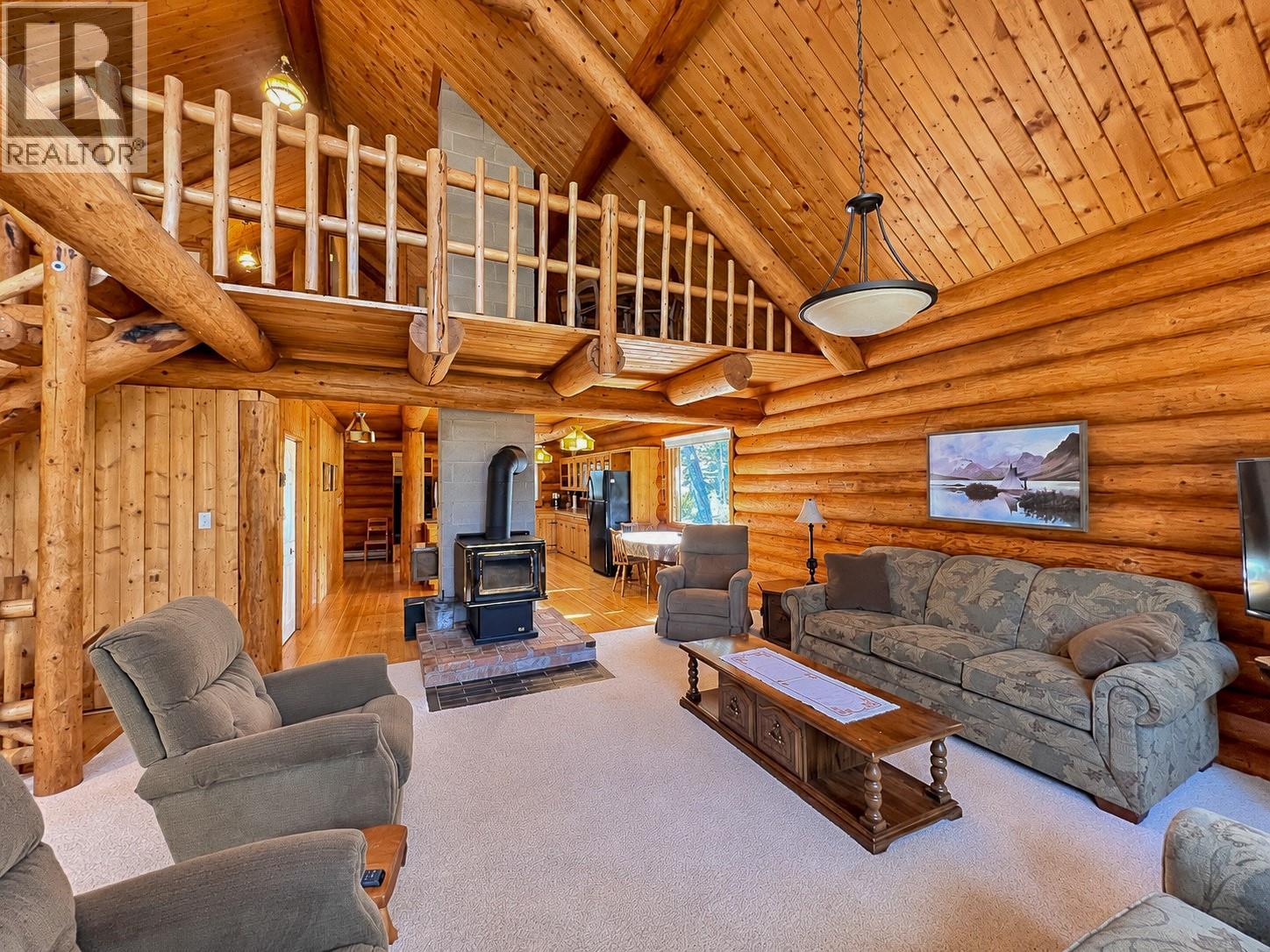 4892 Ogilvey Avenue - 40