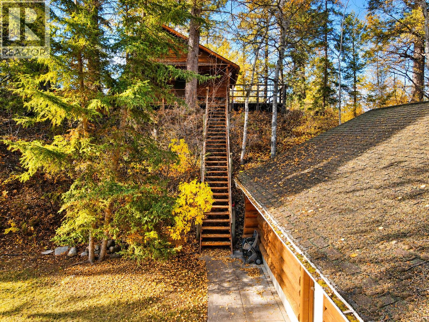 4892 Ogilvey Avenue - 59