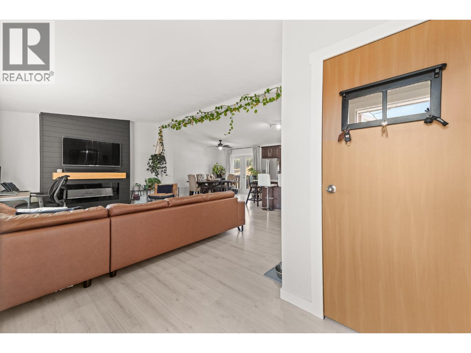 9254 Langevin Street - 3