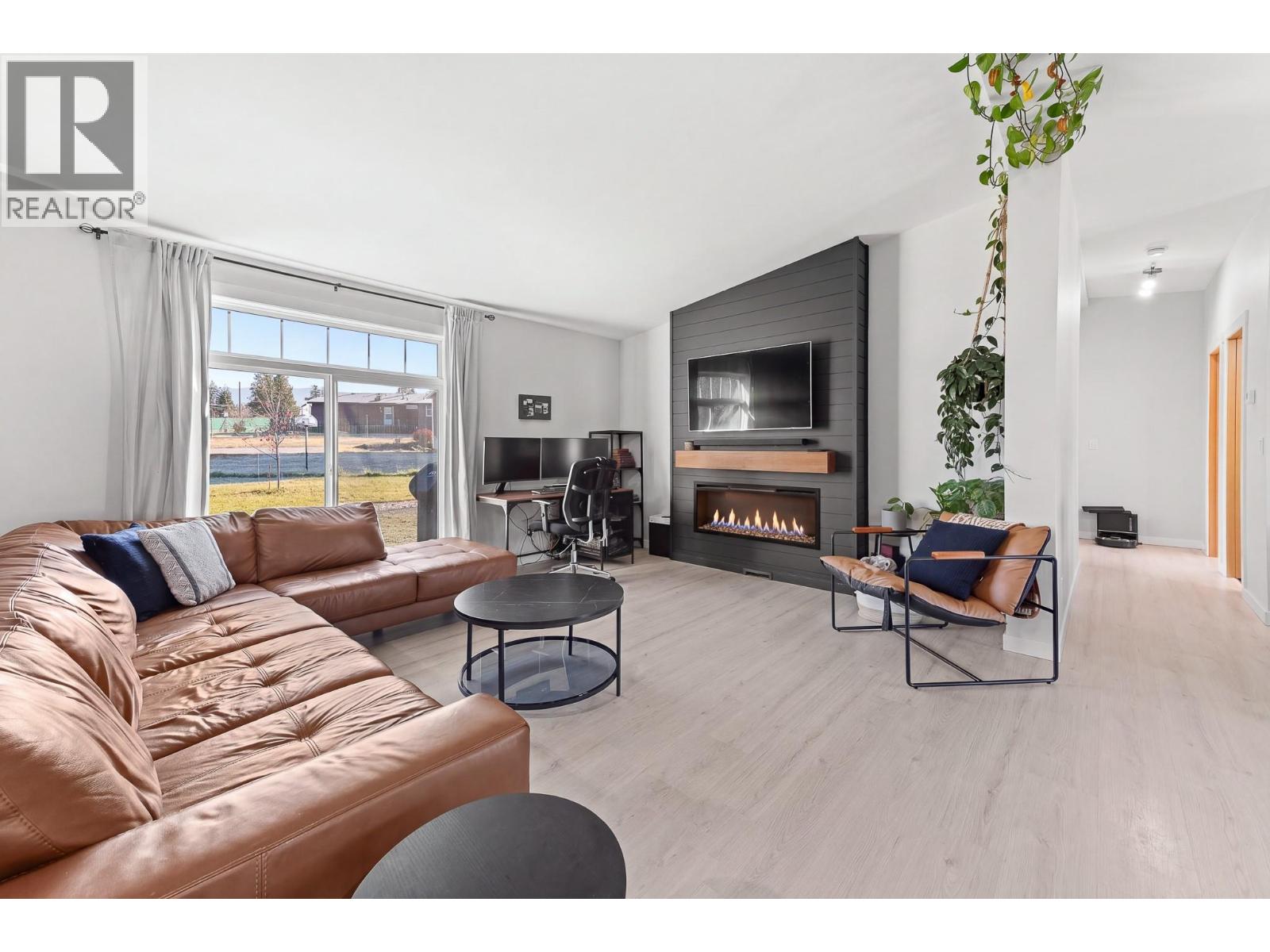 9254 Langevin Street - 7