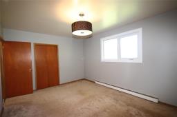 31 3rd Street, Roland, MB R0G1T0 Photo 14