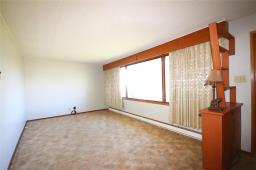 31 3rd Street, Roland, MB R0G1T0 Photo 8