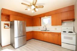 31 3rd Street, Roland, MB R0G1T0 Photo 10