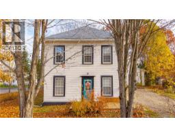 36 Queensway Way, photo 2