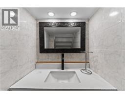36 Queensway Way, photo 20