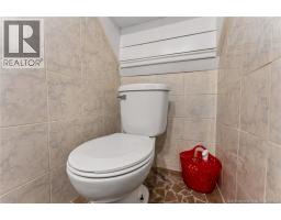 36 Queensway Way, photo 21