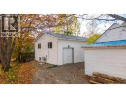 36 Queensway Way, photo 4