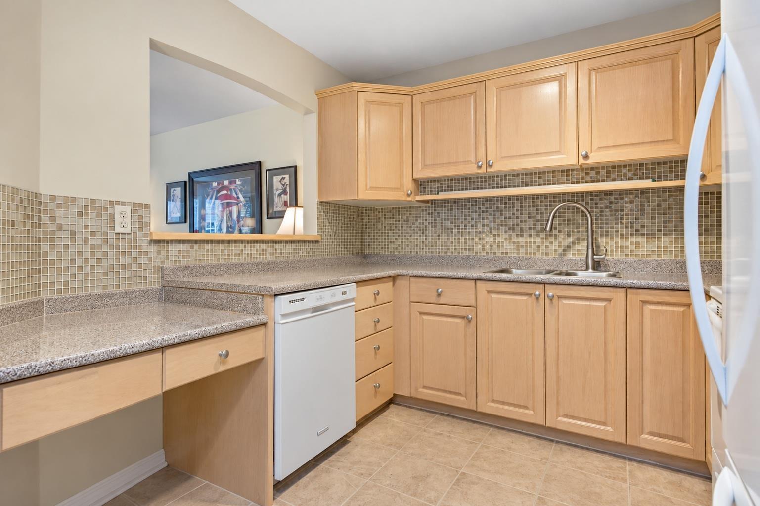407 1225 MERKLIN STREET, White Rock - Image 1