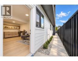 777 Coopland Crescent Unit# 1, Kelowna, BC V1Y2V2 Photo 60