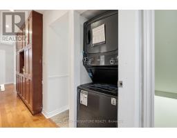 19 Starlake Drive, Toronto, ON M1G3C3 Photo 12