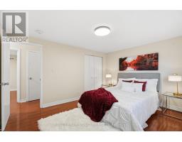 19 Starlake Drive, Toronto, ON M1G3C3 Photo 16