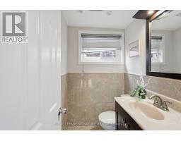 19 Starlake Drive, Toronto, ON M1G3C3 Photo 13