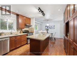 19 Starlake Drive, Toronto, ON M1G3C3 Photo 11