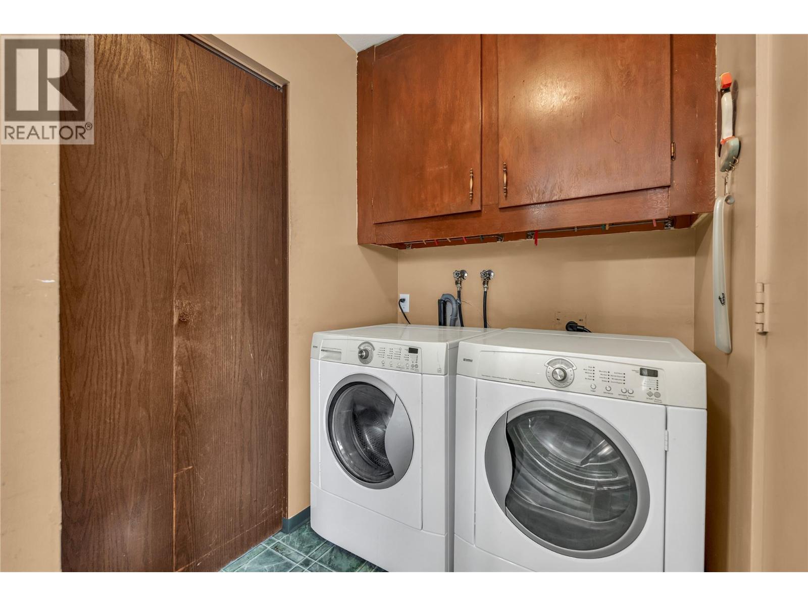 114 Ayres Crescent - 19