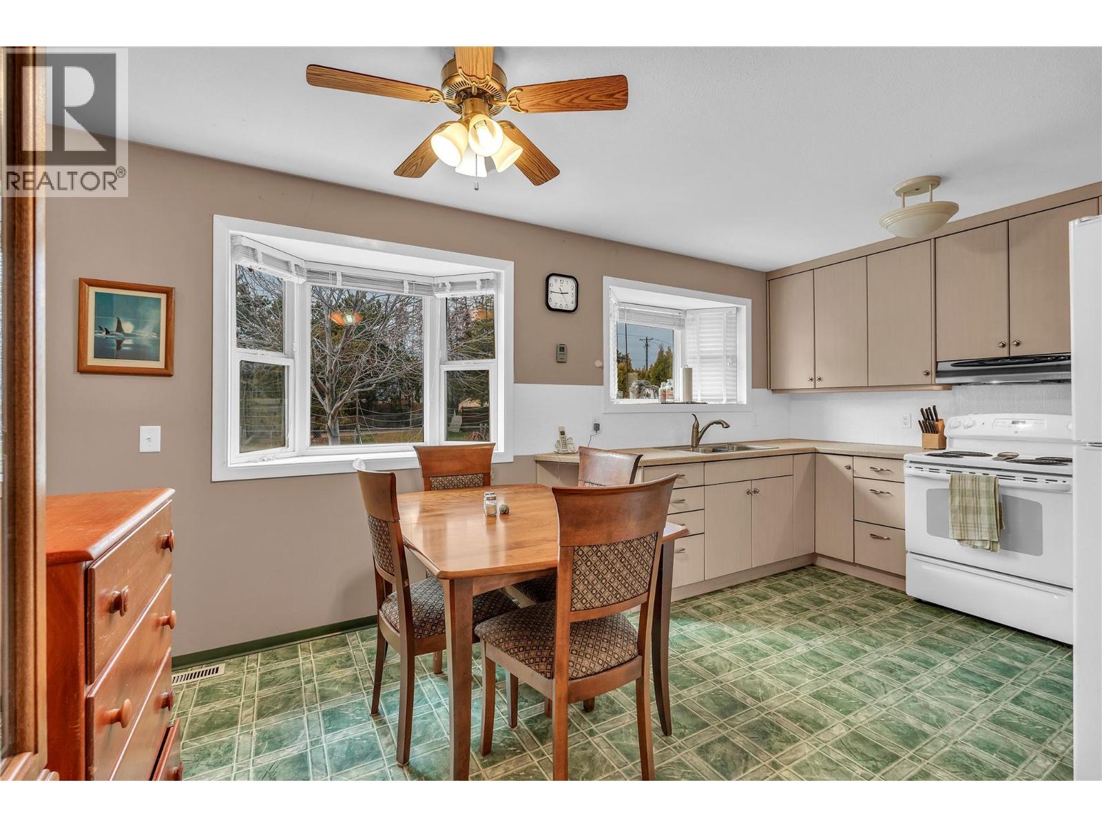 114 Ayres Crescent - 7