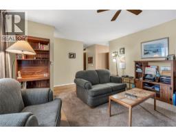 114 Ayres Crescent, Penticton, BC V2A6R4 Photo 16