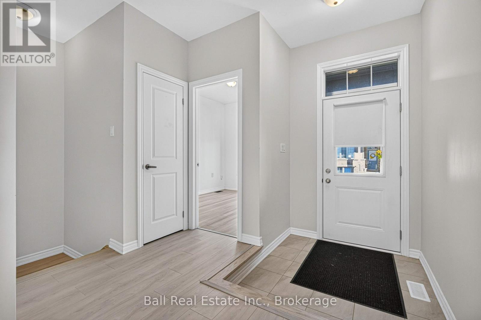 26- 17 Lakewood Crescent, Kawartha Lakes, ON photo 4