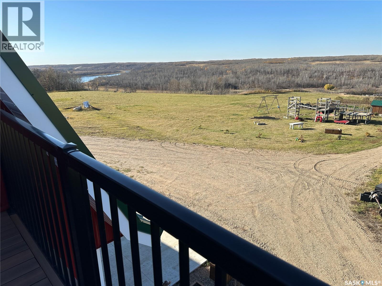Gabriel Bridge Riverfront Retreat, South Saskatchewan River — photo 26