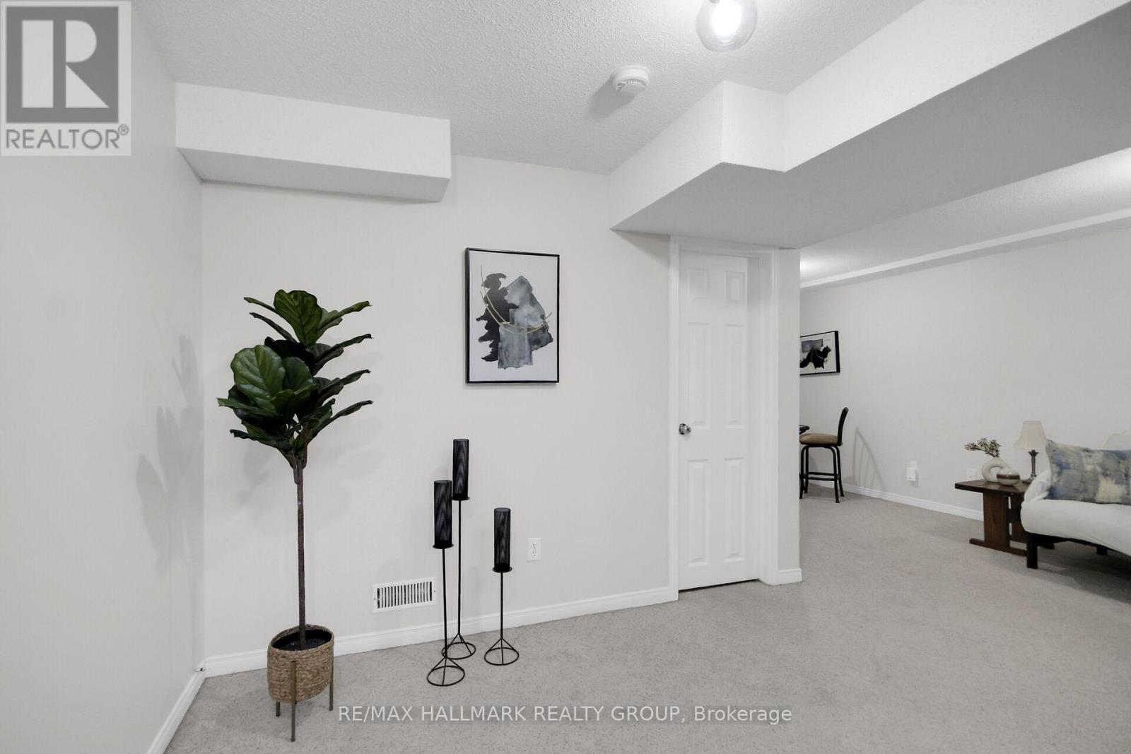 62 SUTCLIFFE TERRACE - 42