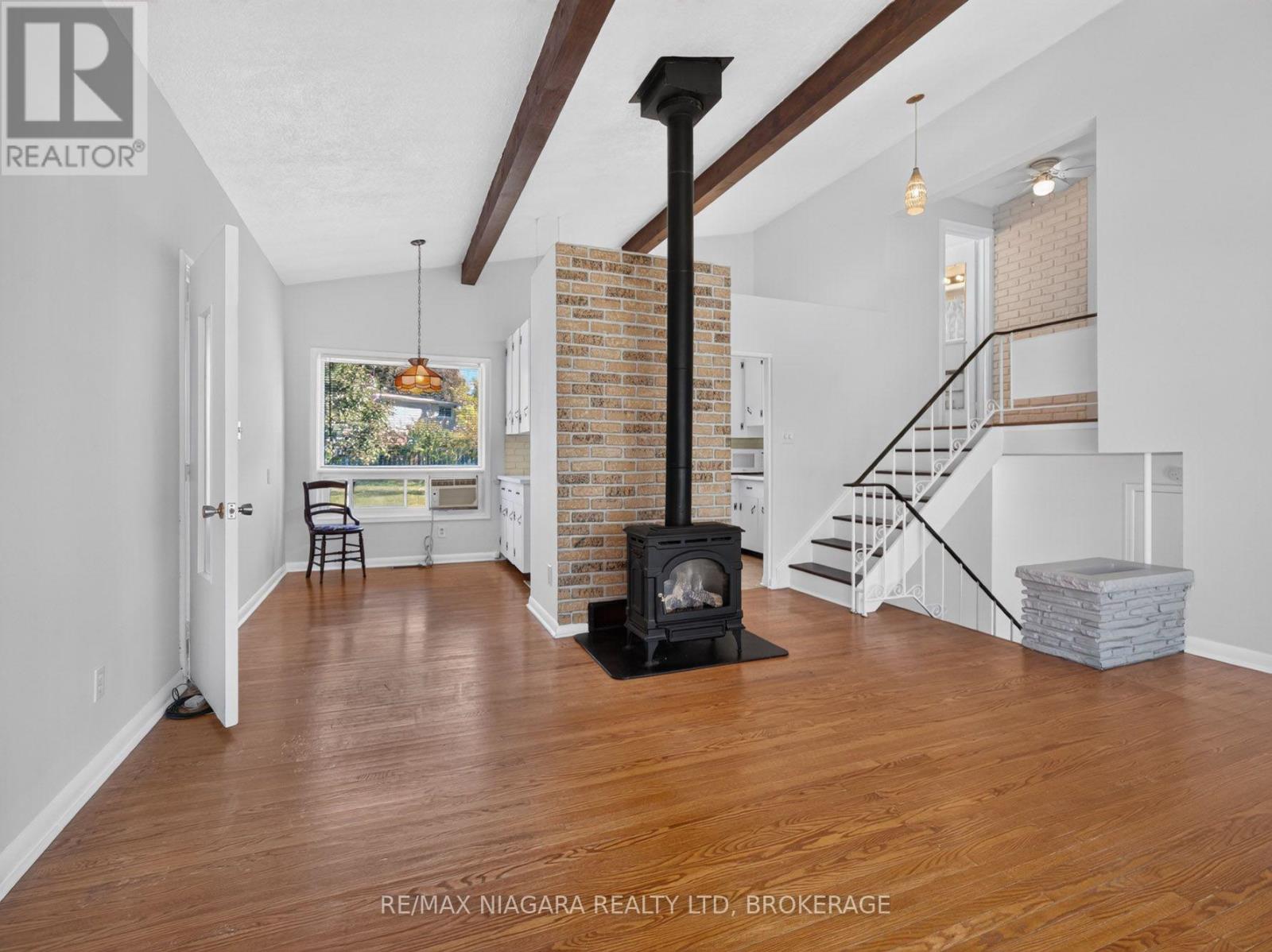4534 PETTIT AVENUE - 10