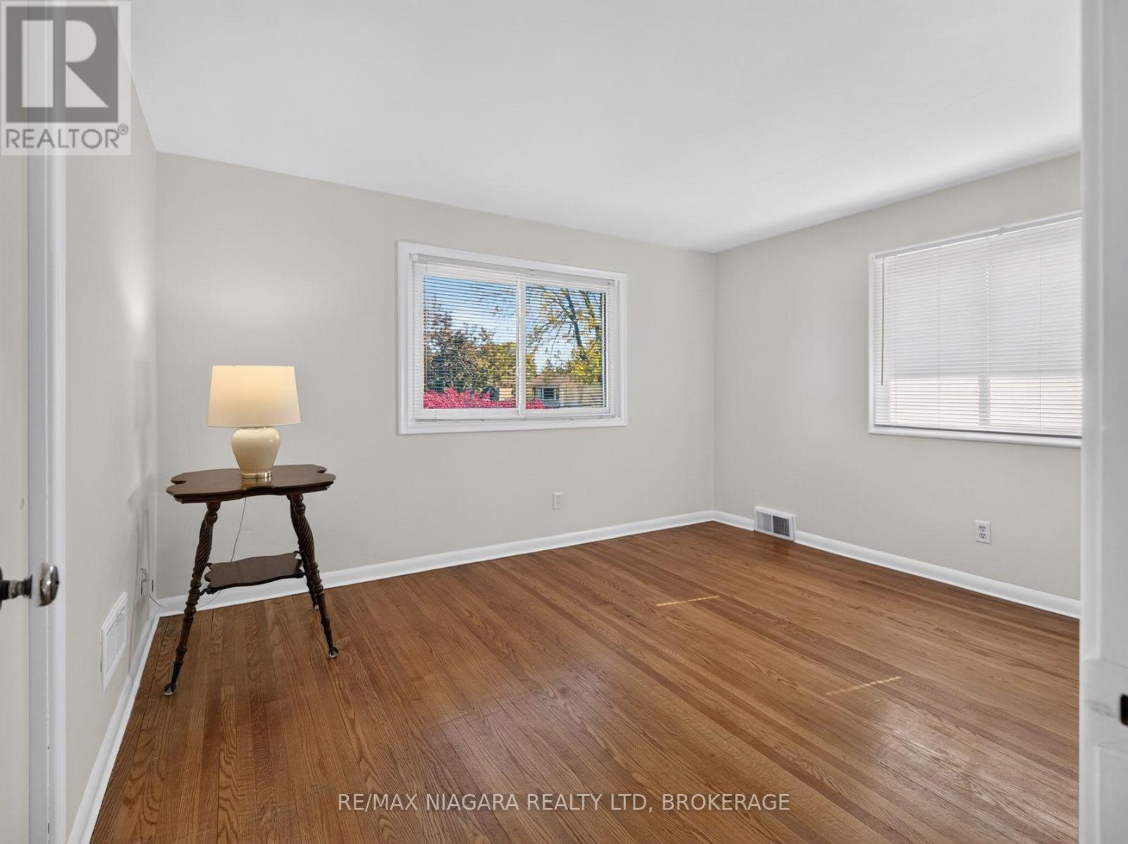 4534 PETTIT AVENUE - 19