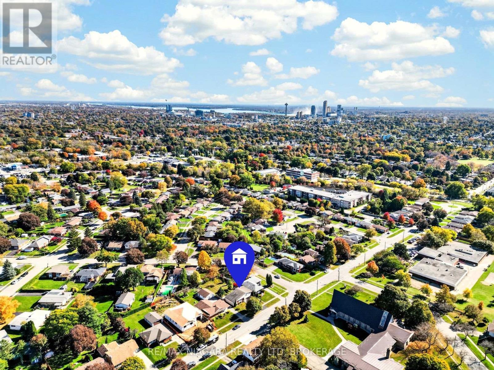 4534 PETTIT AVENUE - 35
