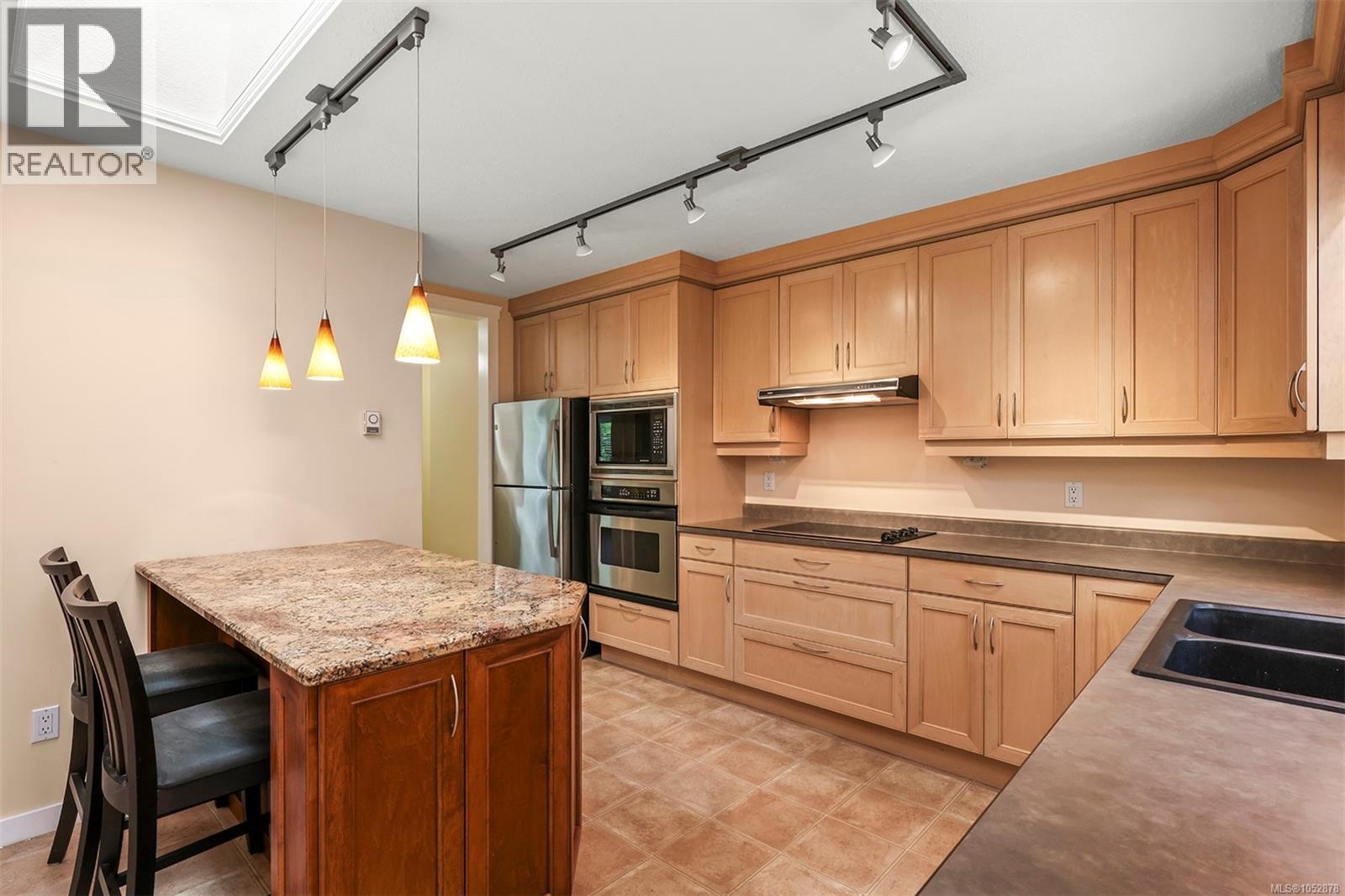  765 Nicolls Drive, French Creek