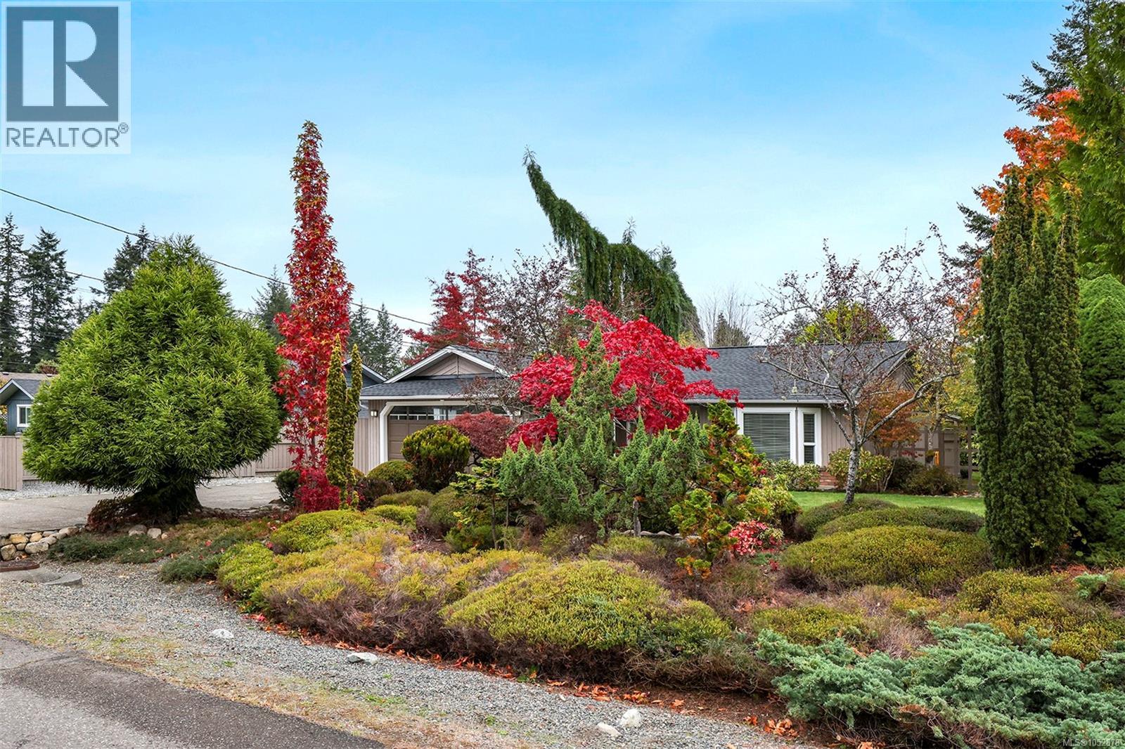  765 Nicolls Drive, French Creek