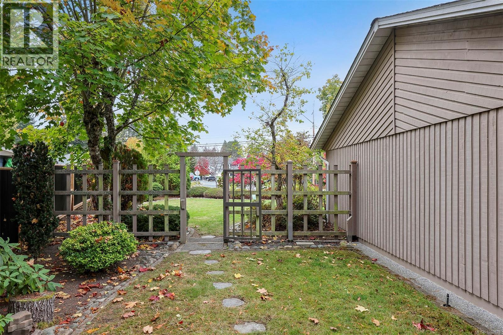  765 Nicolls Drive, French Creek