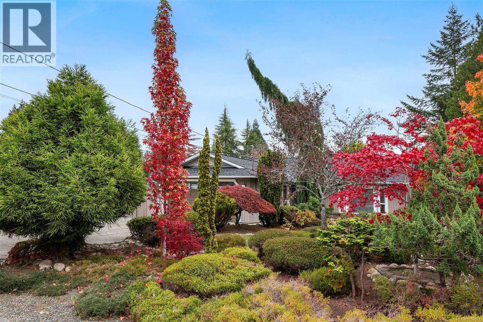  765 Nicolls Drive, French Creek