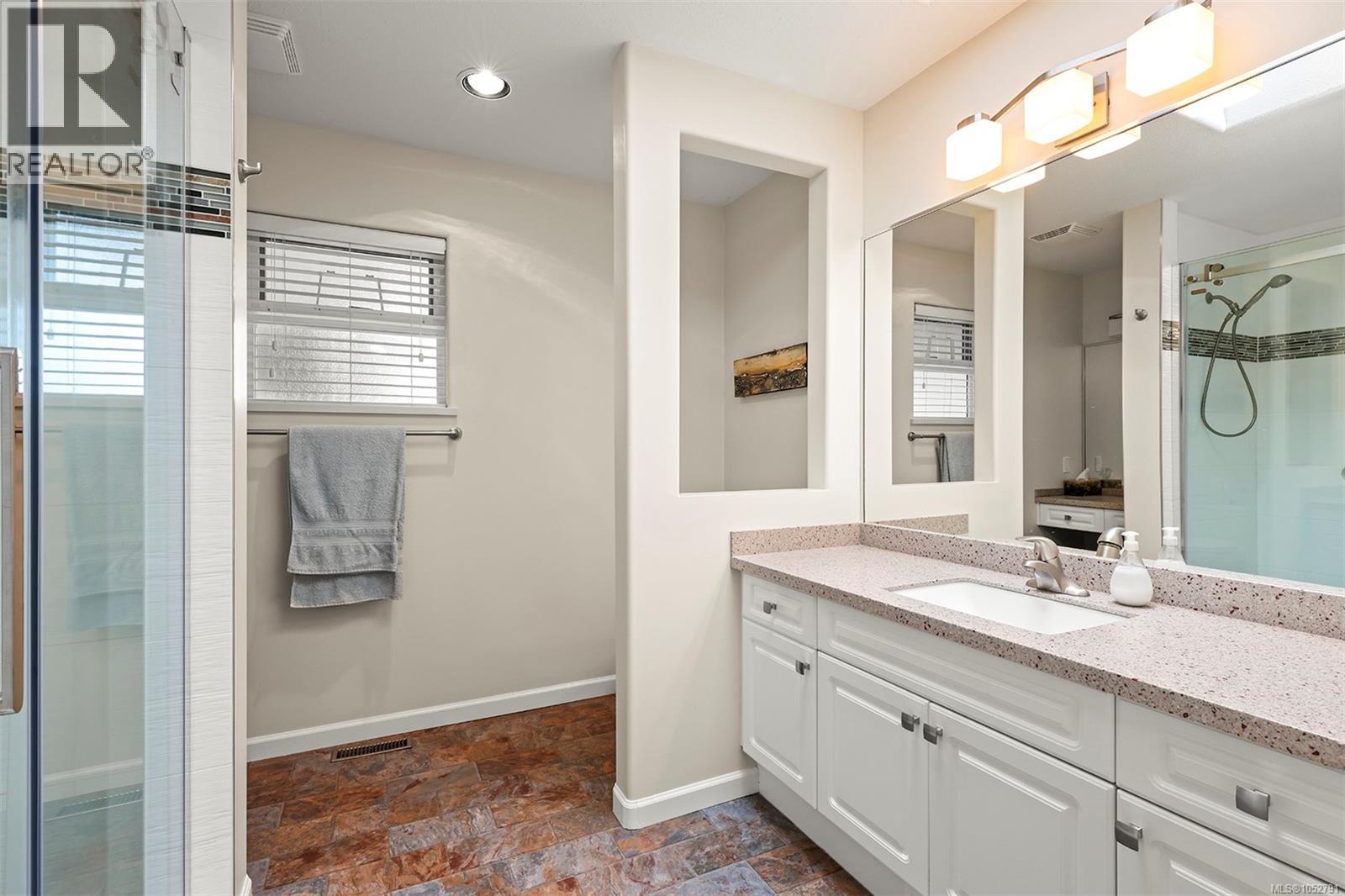  495 Troon Close, Qualicum Beach