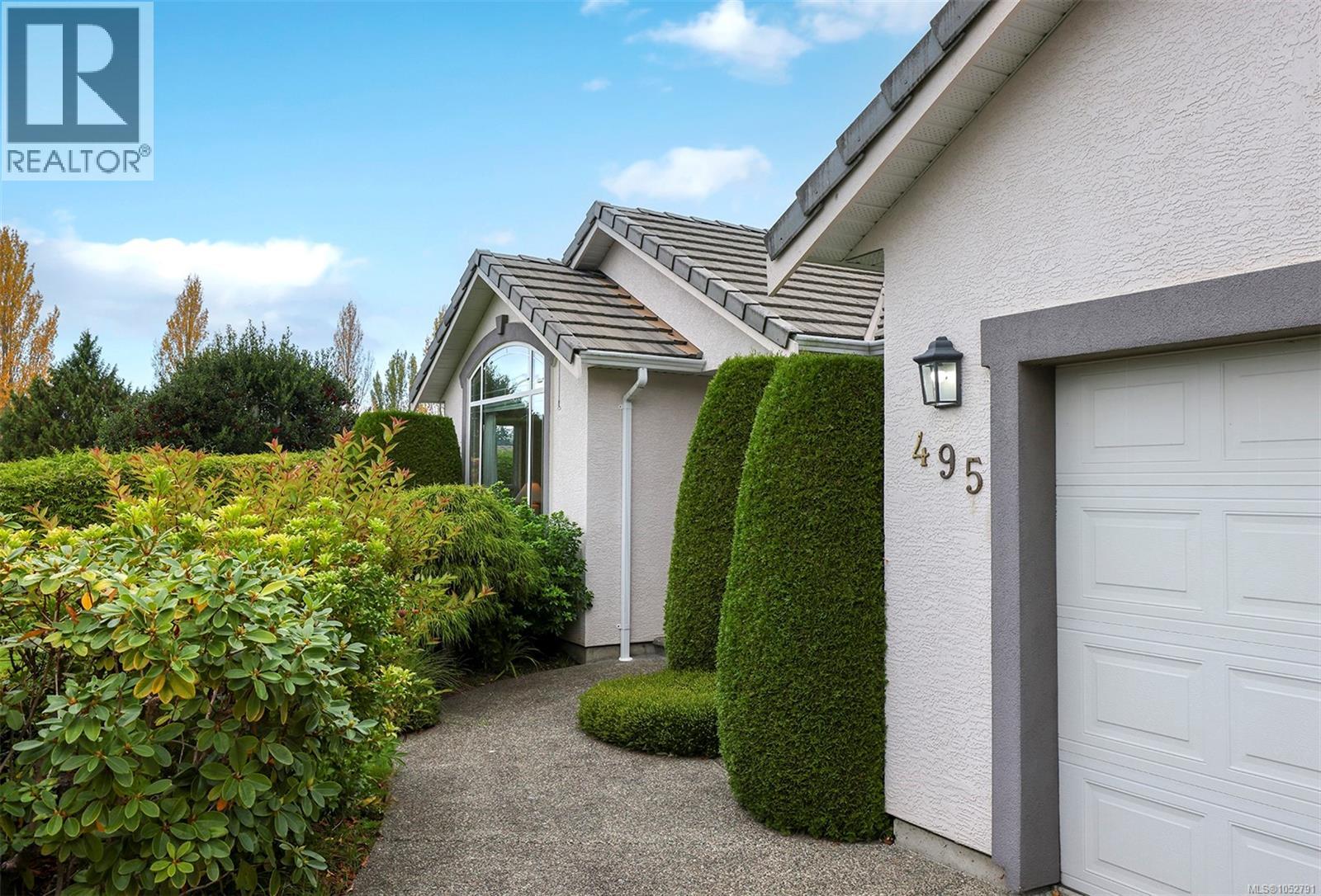  495 Troon Close, Qualicum Beach