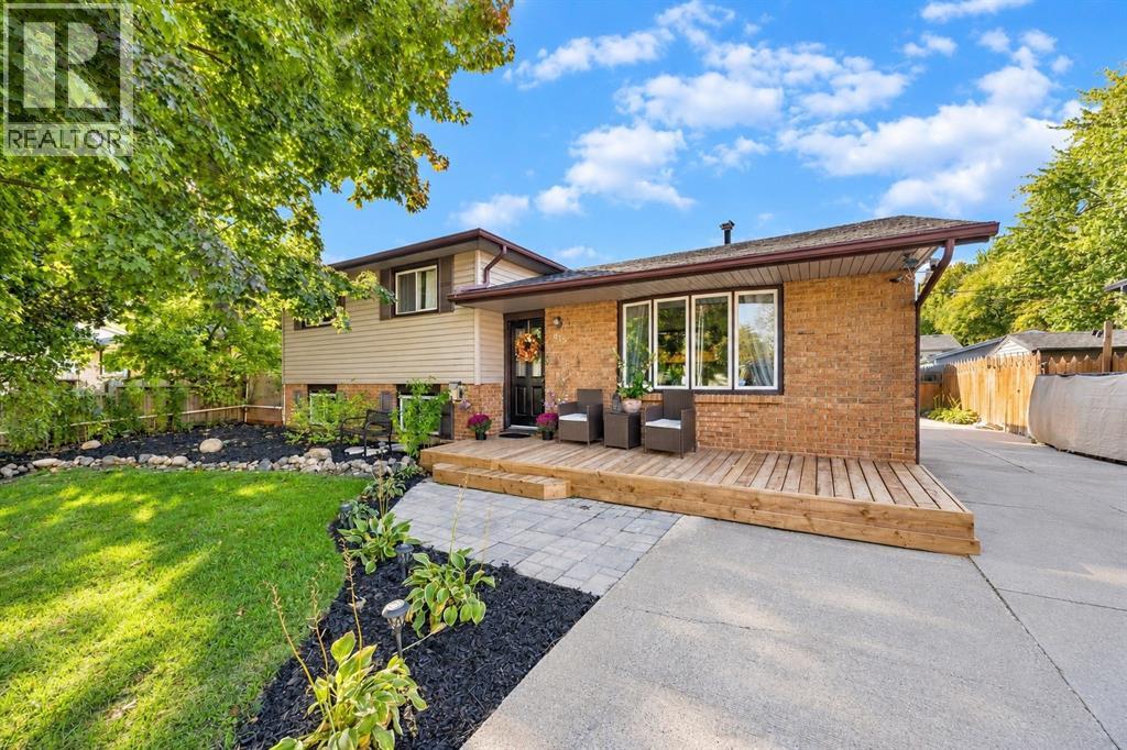 315 BRENTWOOD CRESCENT
