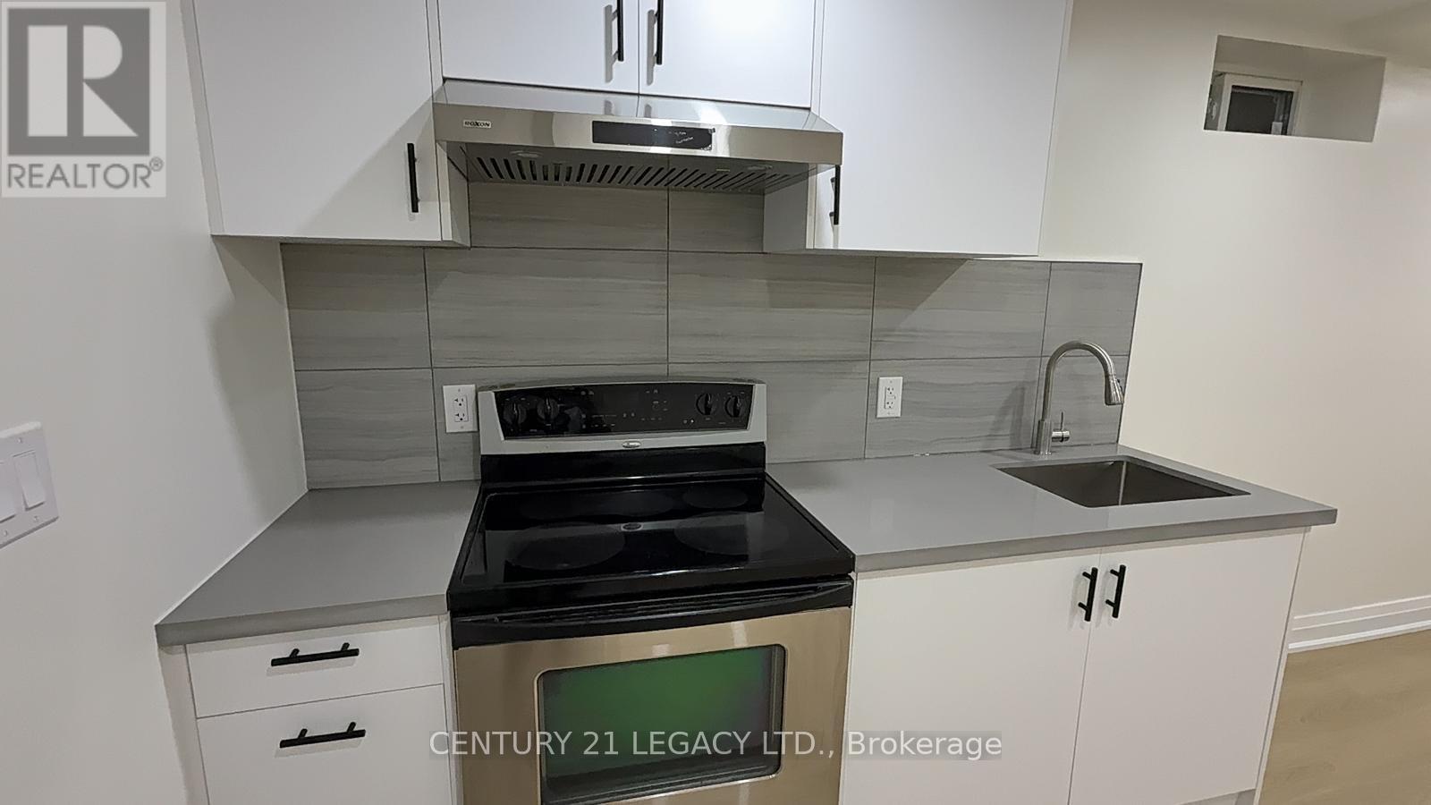 Lower- 935 Catskill Drive, Oshawa, ON photo 3