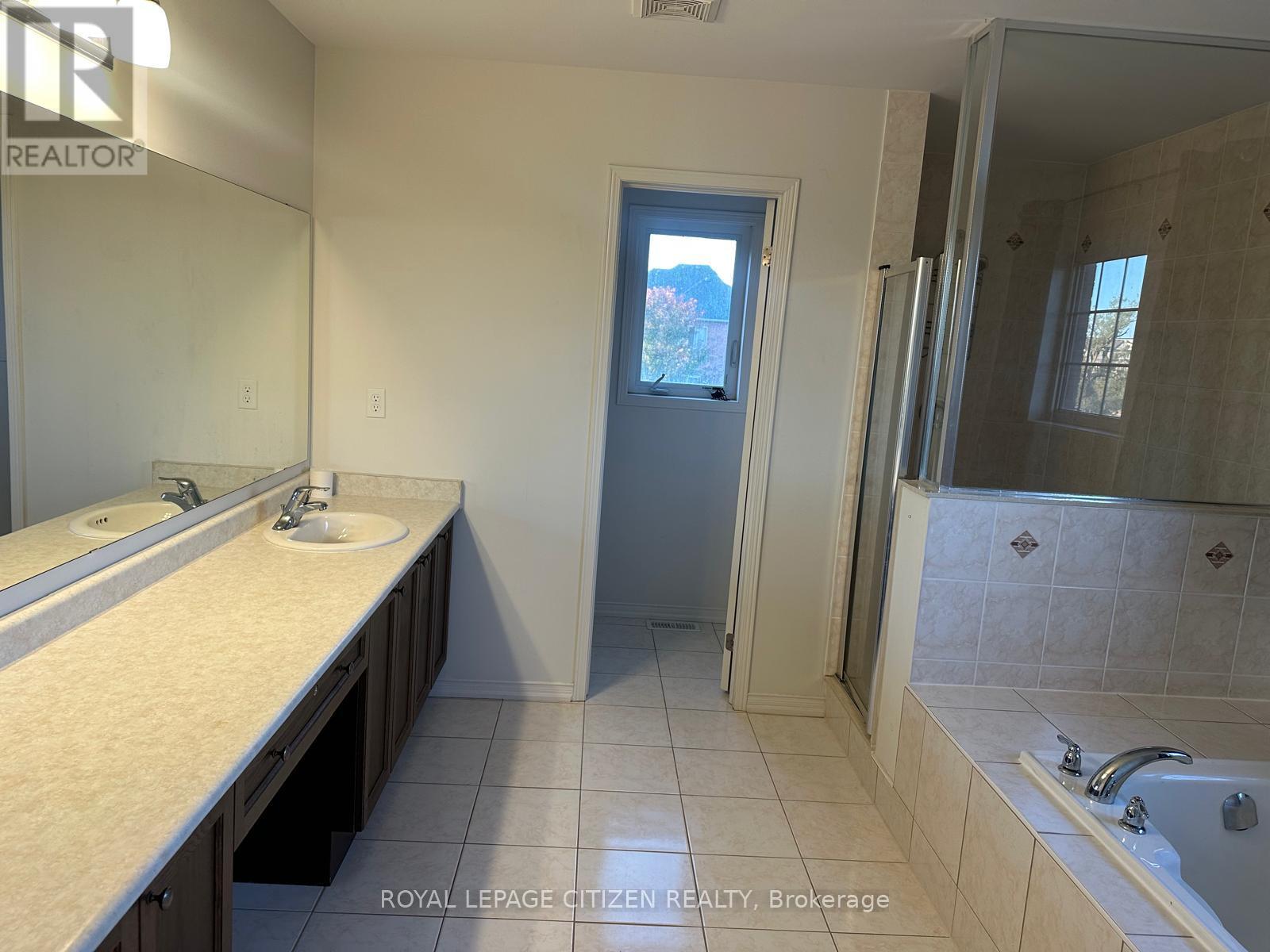 2569 Snow Knight Drive, Oshawa, ON photo 11