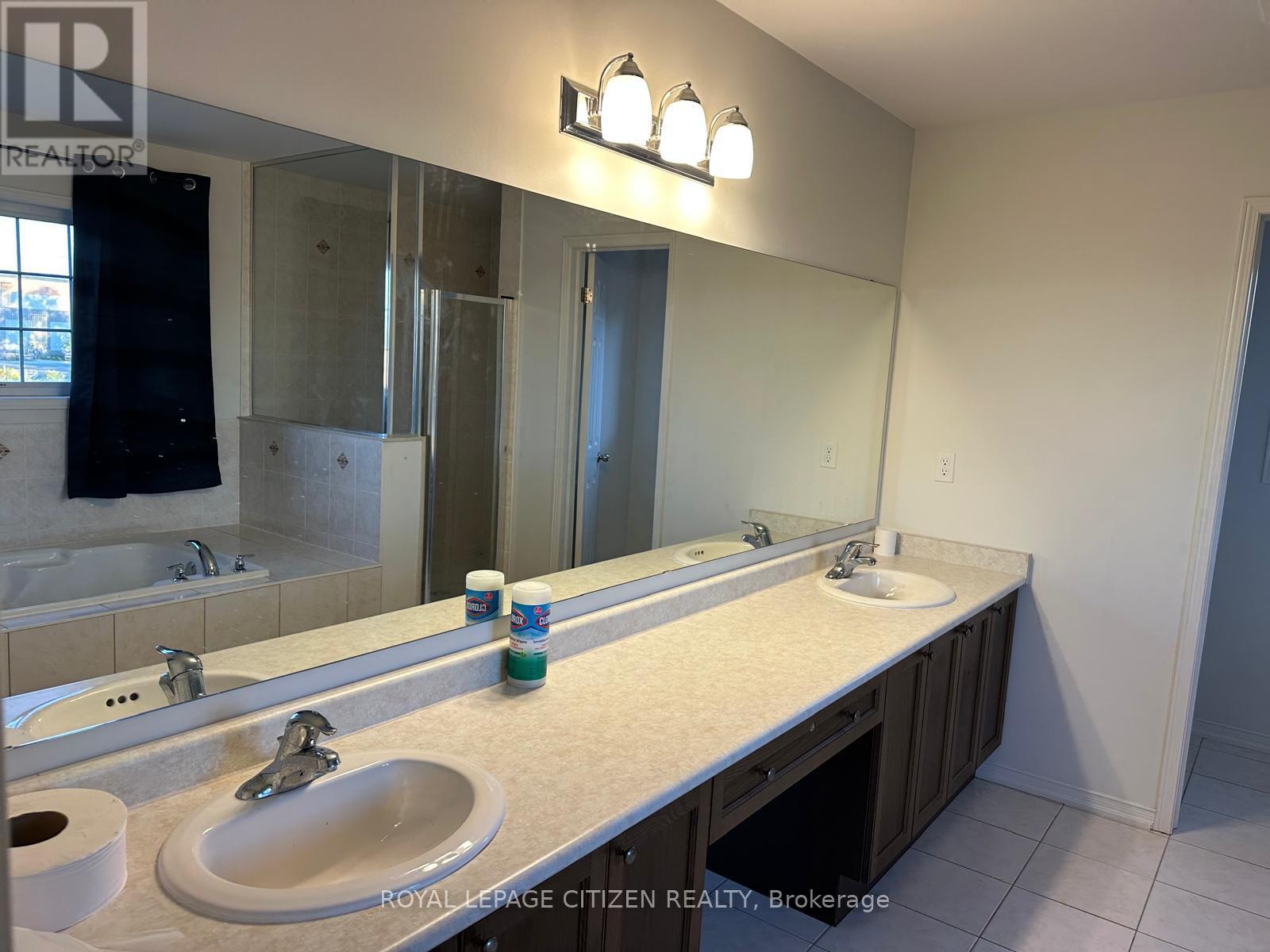 2569 Snow Knight Drive, Oshawa, ON photo 13