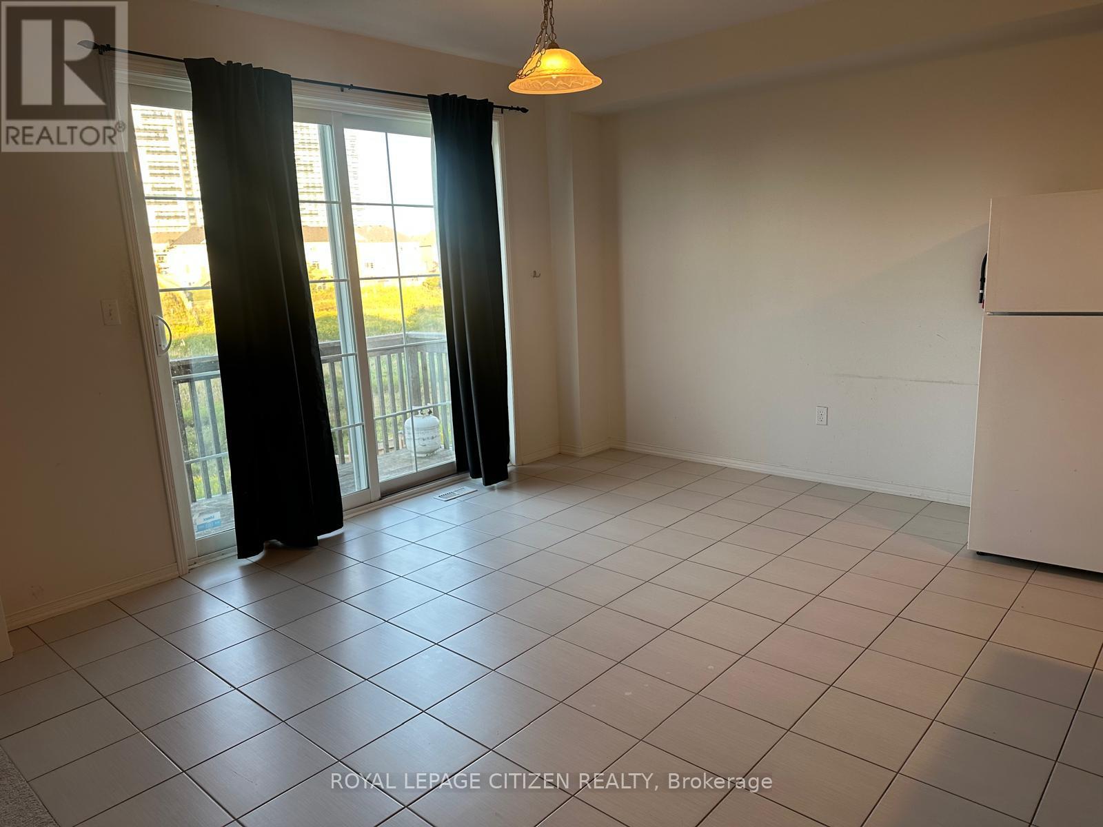 2569 Snow Knight Drive, Oshawa, ON photo 5