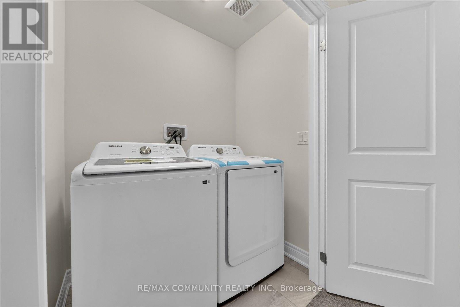 19 Rogerson Street, Clarington, ON photo 31