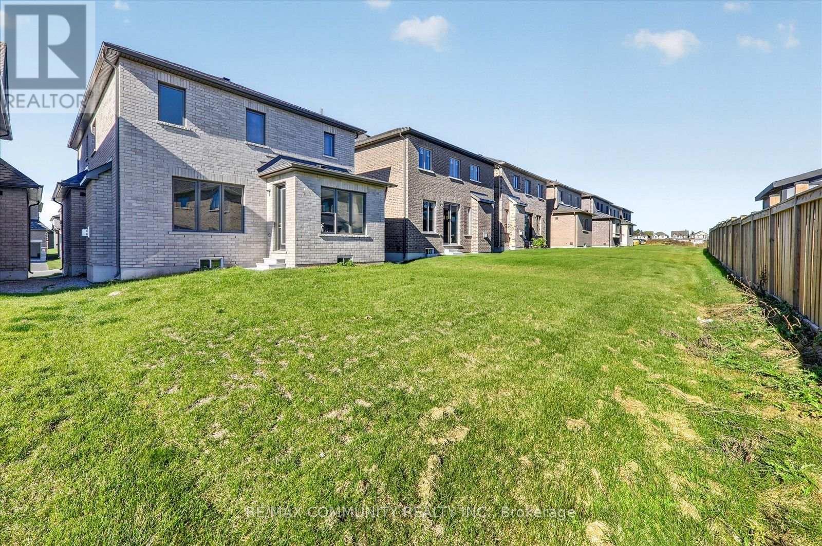 19 Rogerson Street, Clarington, ON photo 41