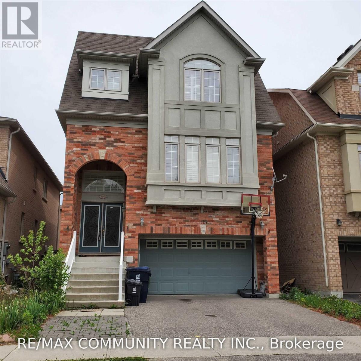 Photo of 115 Oasis Boulevard