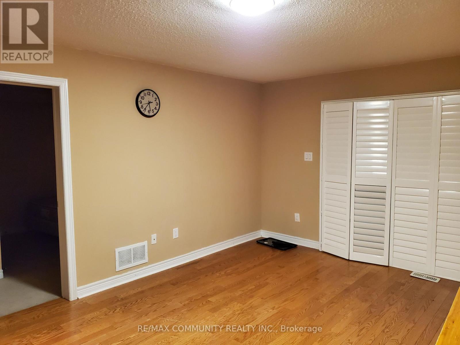 BACK - 115 OASIS BOULEVARD, Toronto (Rouge) — photo 4