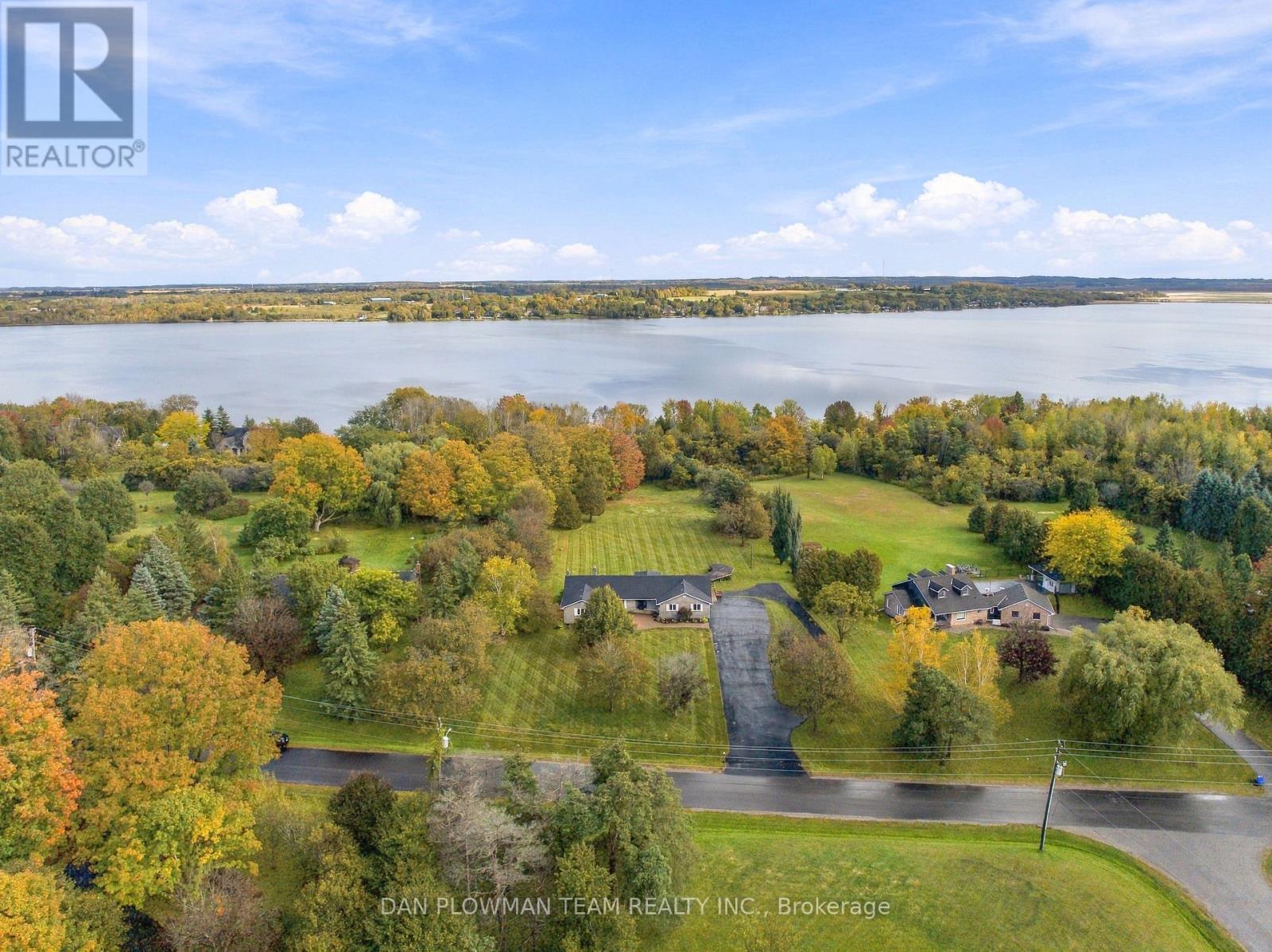 30 Castle Harbour Drive, Scugog, ON photo 1