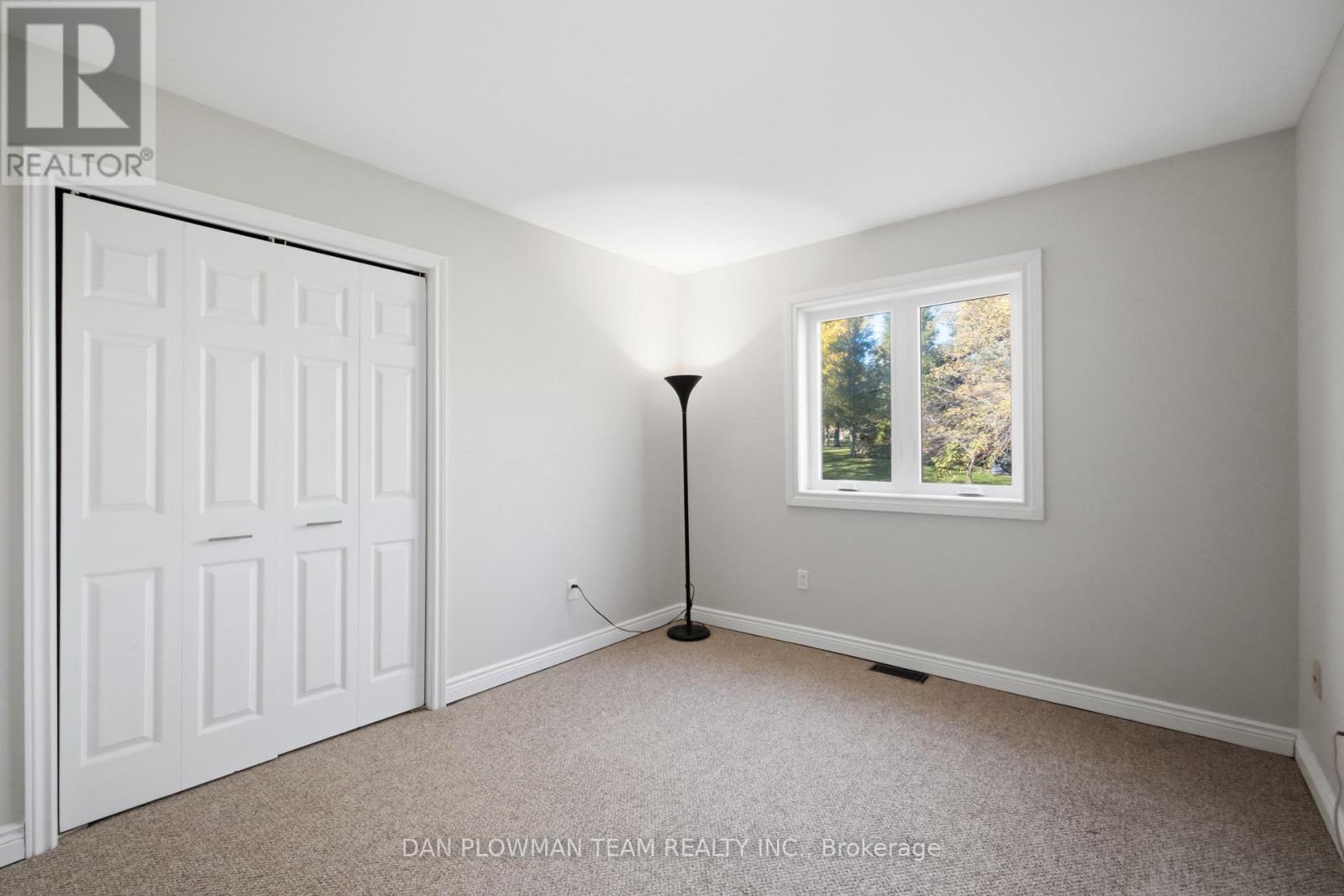 30 Castle Harbour Drive, Scugog, ON photo 16
