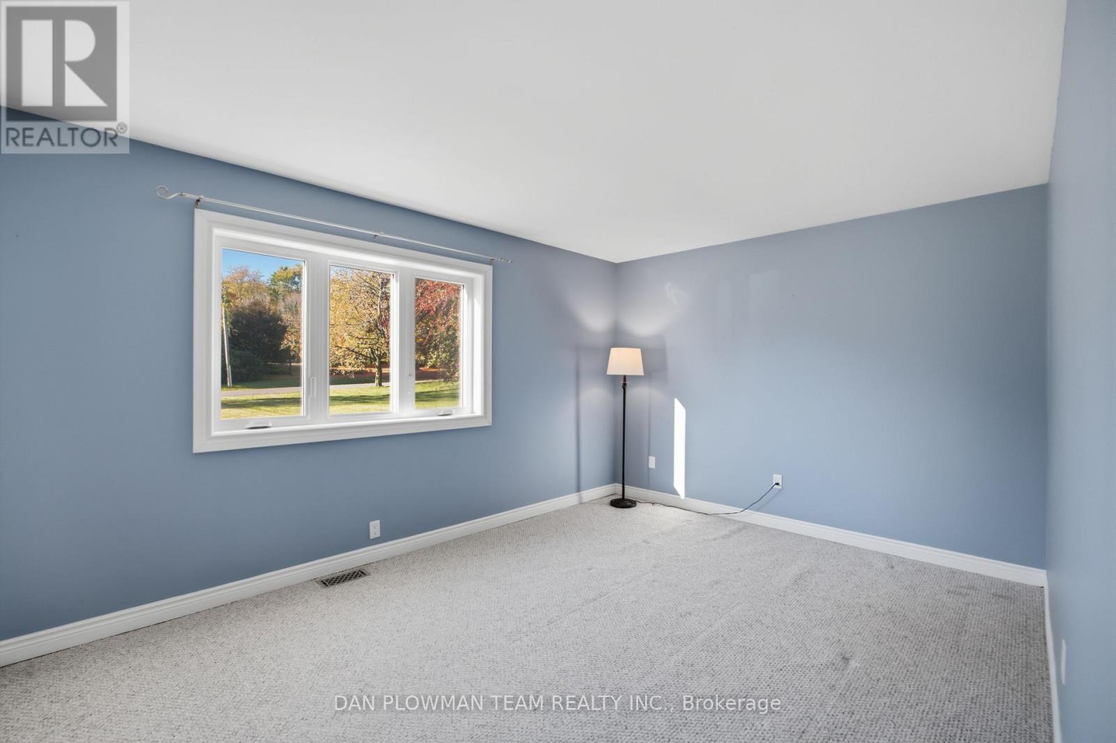 30 Castle Harbour Drive, Scugog, ON photo 19