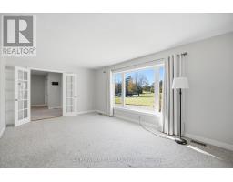 Laundry room - 30 Castle Harbour Drive, Scugog, ON L9L1P5 Photo 6