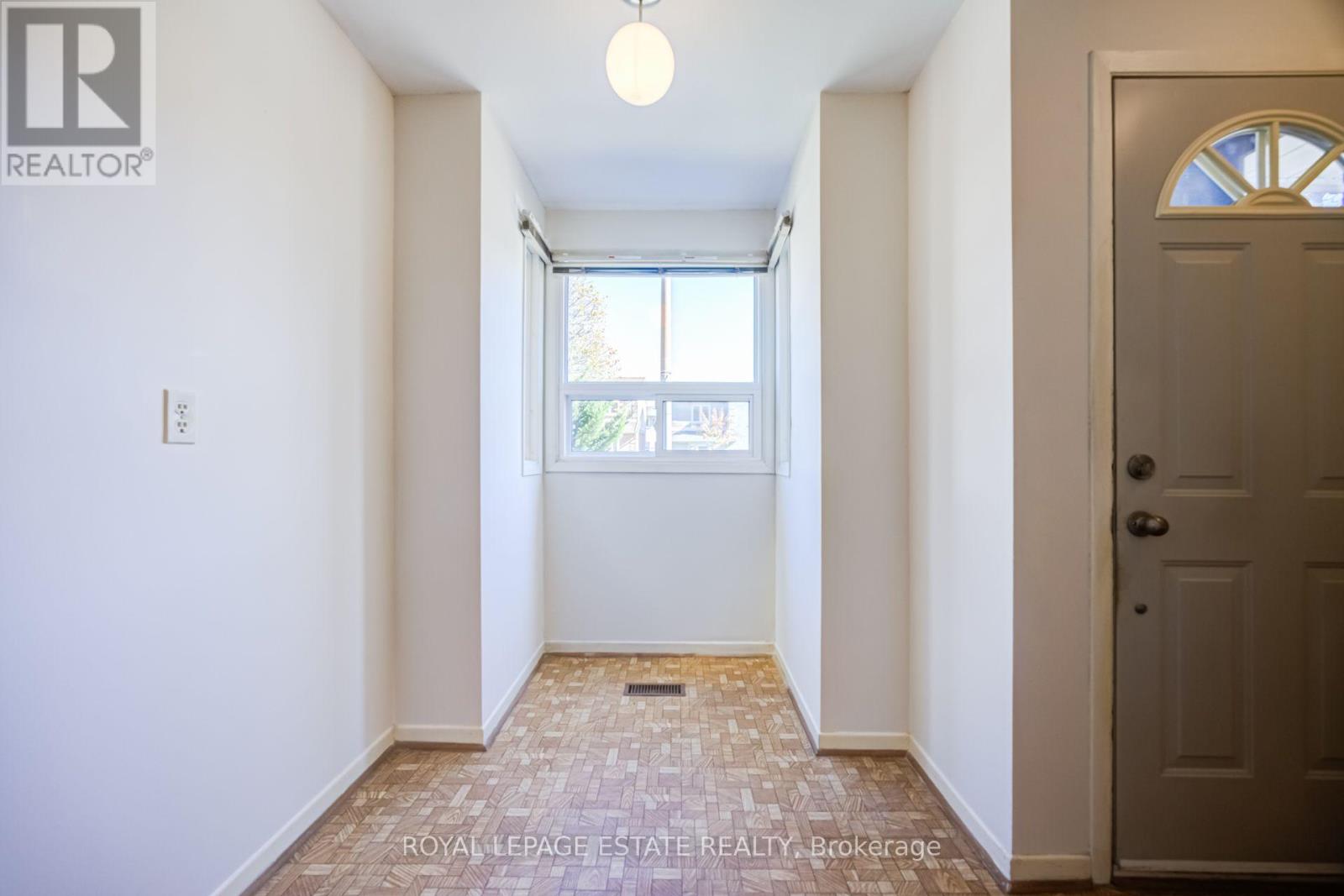73 Spring Forest Square, Toronto, ON photo 4