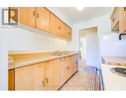 Bathroom - 73 Spring Forest Square, Toronto, ON M1S4X3 Photo 7