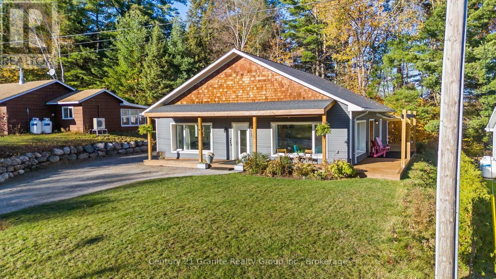 9 Highland Gate photo 2