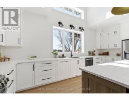 Bathroom - 16119 Eamer Road, South Stormont, ON K0C1R0 Photo 9